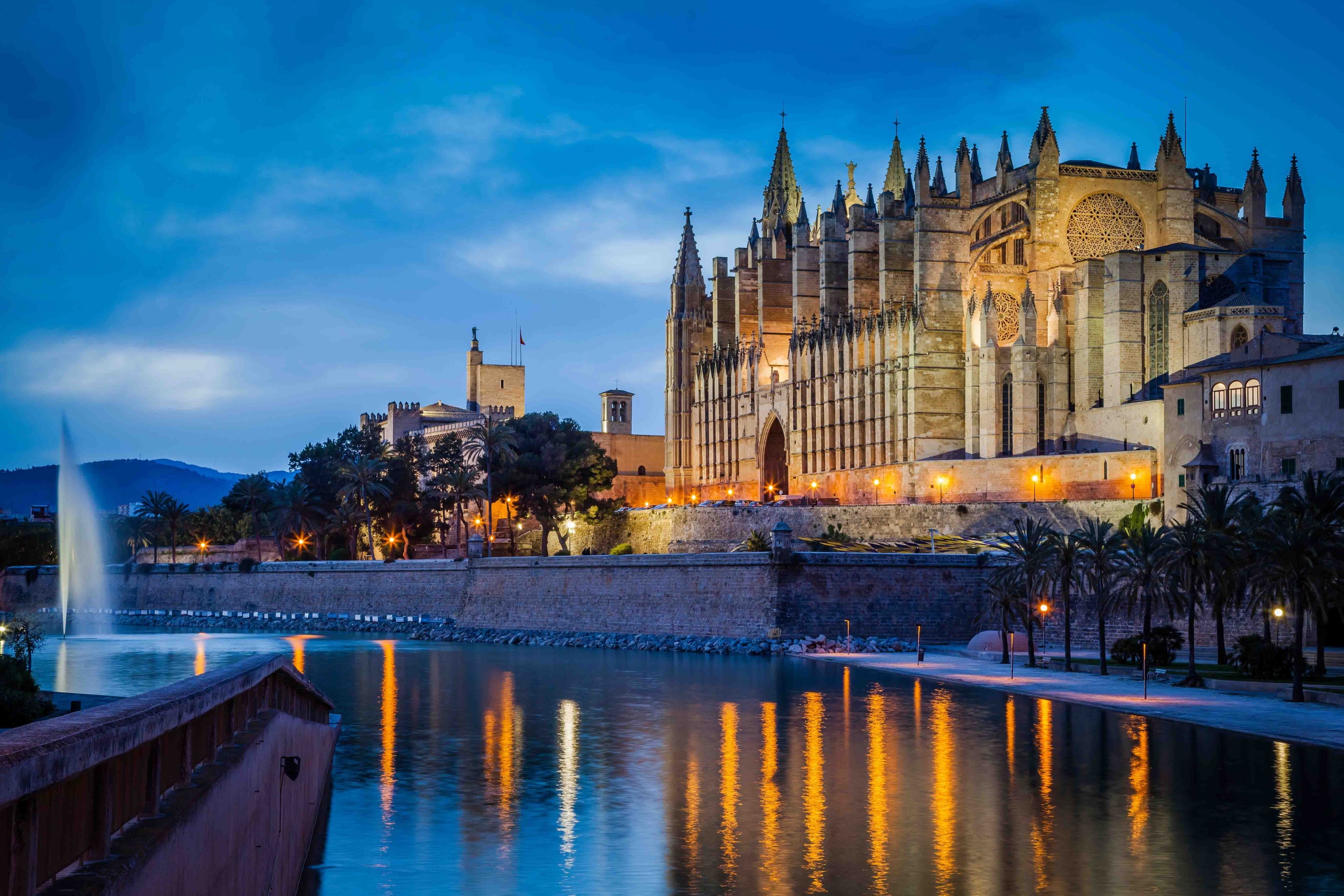 Don't leave Mallorca without seeing this! Your Definitive Guide to the Must-See's of Palma City